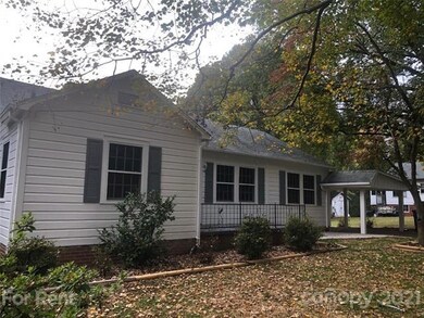 221 E End Ave, Statesville, NC 28677 - photo 2