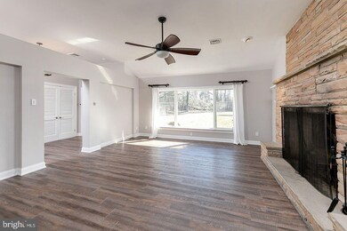 418 Heritage Rd, Sewell, NJ 08080 - photo 4