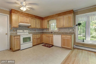 1100 Canterbury Ct, Sykesville, MD 21784 - photo 6