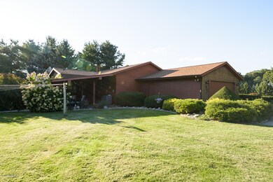 Duncan_Ln_SE_5666_Caledonia_49316-35