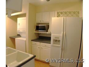 Kitchen, Laundry and LG Pantry