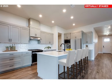 1305 SE 17th Ave, Canby, OR 97013 - photo 3