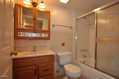 20120805161259487259000000-o