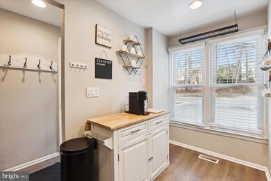 2190 Whisperwood Glen Ln, Reston, VA 20191 - photo 6