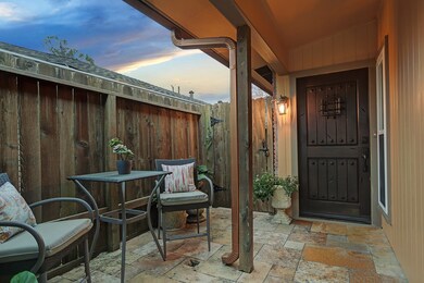 6547 Grovewood Ln, Houston, TX 77008 - photo 4