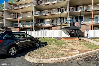 1511 Forest Ln unit A-9, Schwenksville, PA 19473 - photo 5