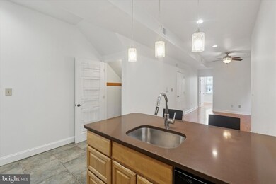 1722-24 S Broad St unit 2F, Philadelphia, PA 19145 - photo 4