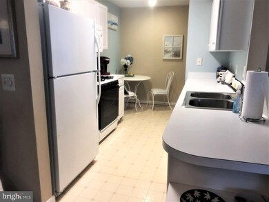 657 Burtons Cove Way unit 6, Annapolis, MD 21401 - photo 3