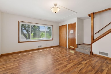 1489 6th St E, Saint Paul, MN 55106 - photo 6