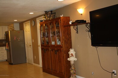 376 Caswell Ave, Staten Island, NY 10314 - photo 4