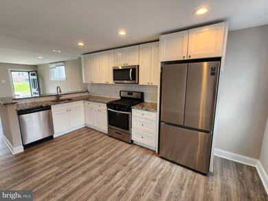 201 Westbridge Rd, Glenolden, PA 19036 - photo 6