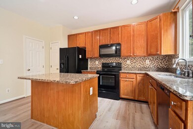 2511 Woodrow Wilson Dr, Herndon, VA 20171 - photo 6