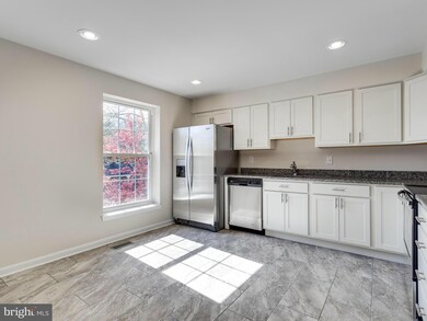 10602 High Beam Ct, Columbia, MD 21044 - photo 3
