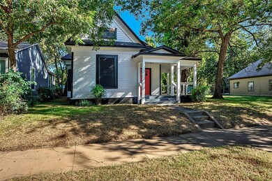 1015 W Chestnut St, Denison, TX 75020 - photo 7