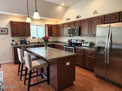 105 Buckeye Ln, Milford, PA 18337 - photo 5