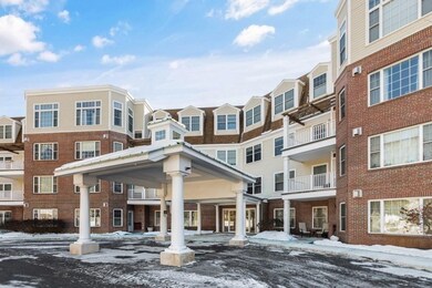 Salem Place Condominiums unit 16, Woburn, MA 01801 - photo 2