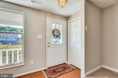 22382 Stablehouse Dr, Sterling, VA 20164 - photo 4