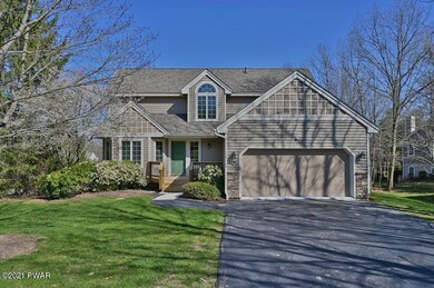 212 Teedyuskung Turn, Hawley, PA 18428 - photo 2