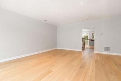 18 Constitution Way unit TH, Jersey City, NJ 07305 - photo 5