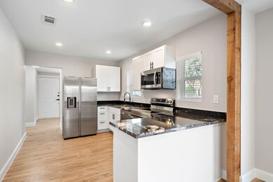 1823 Studewood St, Houston, TX 77008 - photo 5