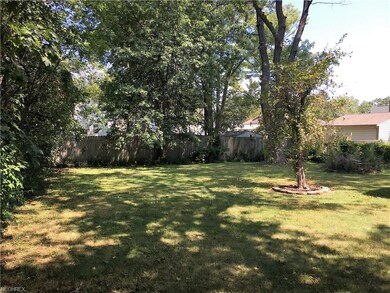 2567 E 38th St, Lorain, OH 44055 - photo 4