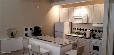 1310 Willow Branch Ave unit 7, Jacksonville, FL 32205 - photo 6