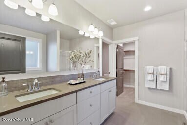 Orchard - Master Bathroom
