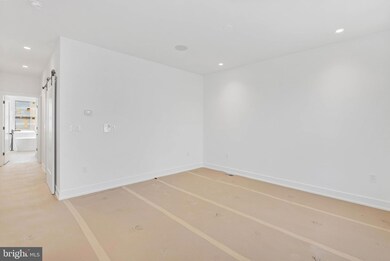 600 Fairmount Ave unit J4, Philadelphia, PA 19123 - photo 7