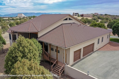 Exterior Garage 6