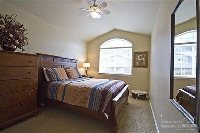 19522 Meadowbrook Dr, Bend, OR 97702 - photo 7