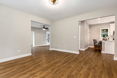 521 S Naperville Rd, Wheaton, IL 60187 - photo 7