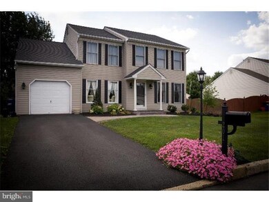 201 Abbey Dr, Royersford, PA 19468 - photo 2