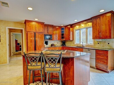 6 Sandra Ct, Marlboro, NJ 07746 - photo 5