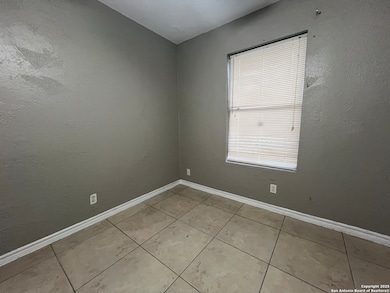 506 Kernan Dr unit 7, San Antonio, TX 78227 - photo 6