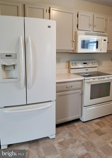 422 Taney Dr, Taneytown, MD 21787 - photo 7