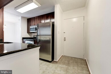 15639 Horseshoe Ln unit 639, Woodbridge, VA 22191 - photo 2