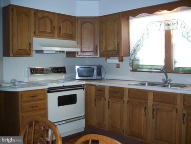 300 Greenwich Ave, Paulsboro, NJ 08066 - photo 6