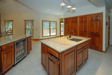 9135 Highland View-109