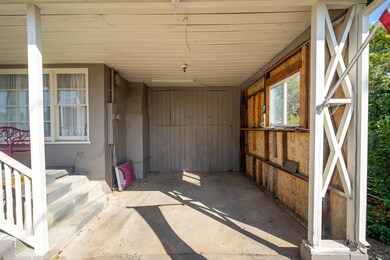 2035 Walnut Ave-6
