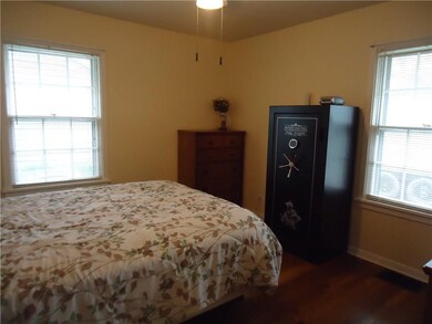 1301 Pennsylvania St, Columbus, IN 47201 - photo 6