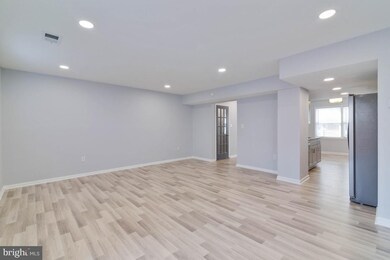 2027 Mayflower Dr, Woodbridge, VA 22192 - photo 6