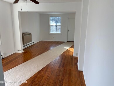 429 CARBON ST. FREELAND LIV. DIN. RM. VI