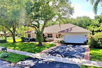 9911 SW 23rd St, Davie, FL 33324 - photo 4