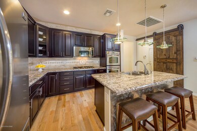 Breakfast Bar w/ Dual Sink