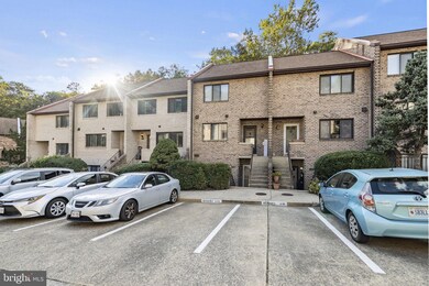 3826B Steppes Ct, Falls Church, VA 22041 - photo 2