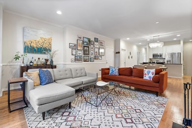 unlisted-address, Chicago, IL 60610 - photo 6