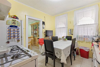 206 Livingston St, Elizabethport, NJ 07206 - photo 3