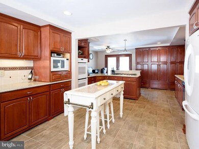 201 Rushley Way, Media, PA 19063 - photo 5