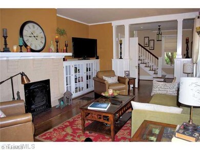 122 N Hawthorne Rd, Winston Salem, NC 27104 - photo 2
