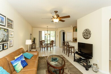 007_Living Room